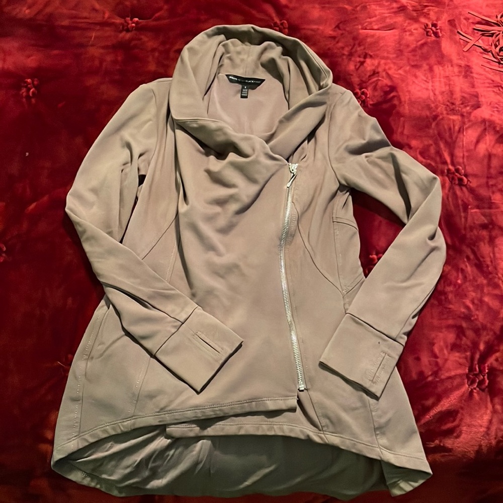 Asymmetrical zip jacket